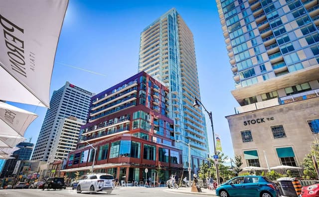 Condo Apartment at 33 Helendale Avenue 2208, Toronto, ON M4R 0A4, Toronto C03