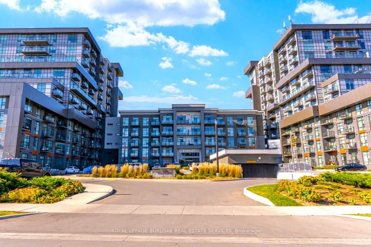 450 Dundas Street