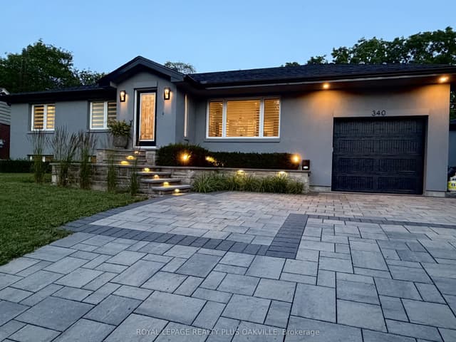 Detached at 340 Clarendon Drive, Hamilton, ON L9G 2Y8