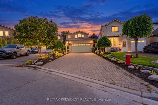 Detached at 9 Aster Court, Brampton, ON L6V 3P1