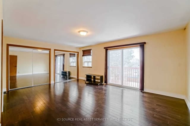 Detached at 2609 Kingston Road 2nd Floor, Toronto, ON M1M 1M1, Toronto E08