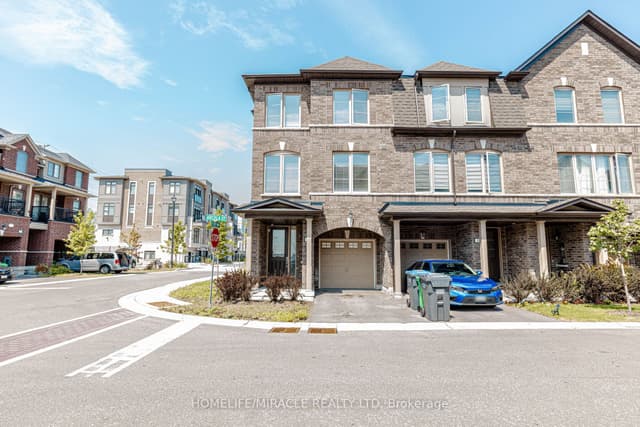Att/Row/Townhouse at 32 Arcola Street, Brampton, ON L6P 4N7