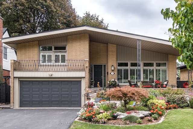 Detached at 54 Inverness Avenue W, Hamilton, ON L9C 1A4