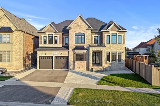 Detached at 5 Anatolia Street, Brampton, ON L6P 4L3