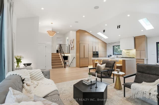 Detached at 345 Rankin Drive, Burlington, ON L7N 2B2