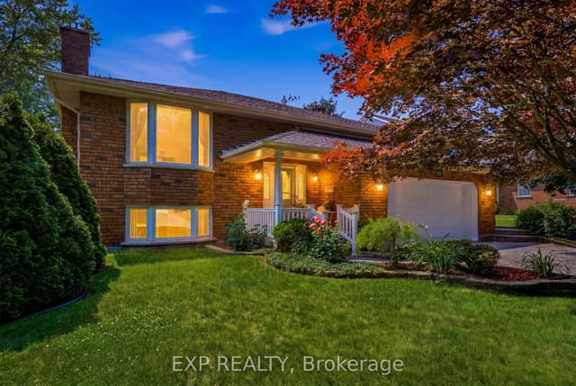 Detached at 12 Fern Gate, Pelham, ON L0S 1E4