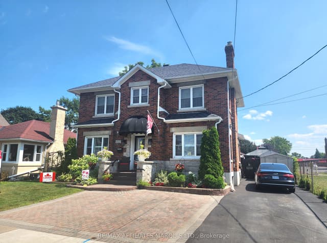 Detached at 420 Third Street W, Cornwall, ON K6J 2P9