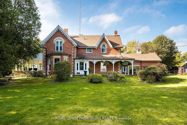 Detached at 14650 Heart Lake Road, Caledon, ON L7C 2J7