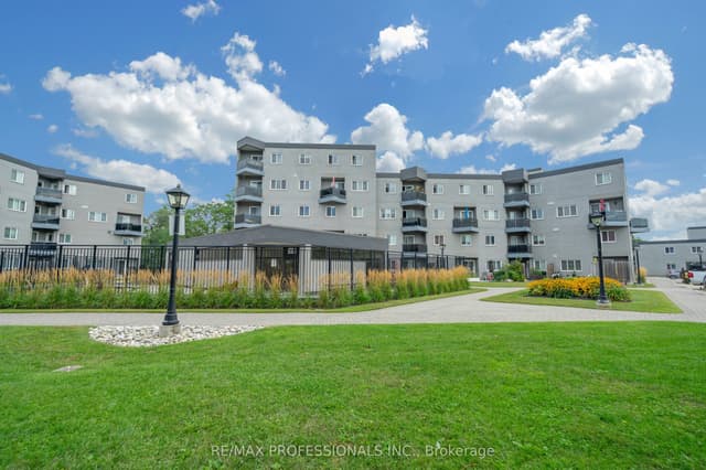 Condo Apartment at 2001 Bonnymede Drive 116, Mississauga, ON L5J 4H8