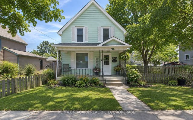 Detached at 9 Beech Street, Port Colborne, ON L3K 3N7