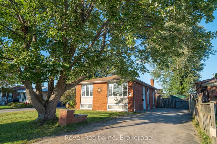 12 Nightingale Drive