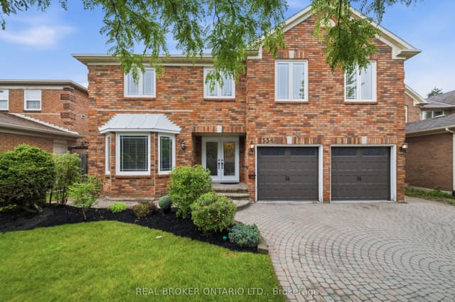 Detached at 1356 Mapleridge Crescent, Oakville, ON L6M 2G6