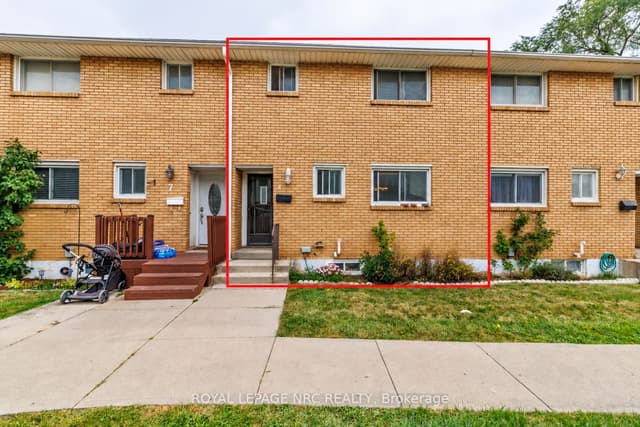 Condo Townhouse at 161 Berkindale Drive 8, Hamilton, ON L8E 1M6