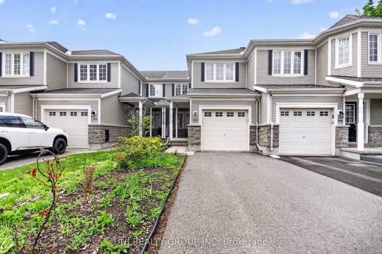 546 Ashbourne Crescent