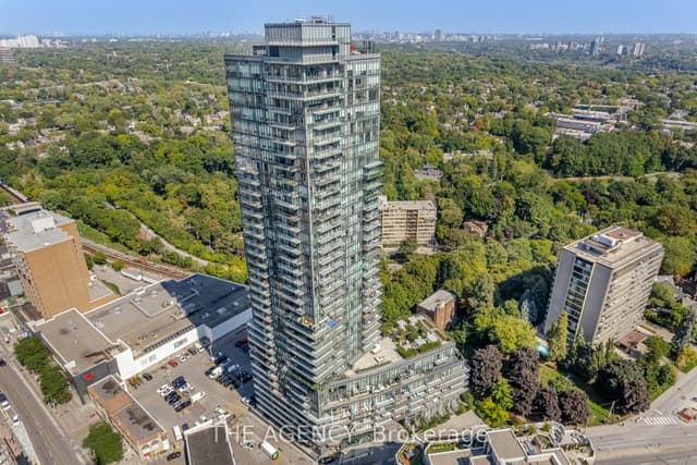 Condo Townhouse at 825 Church Street 105, Toronto, ON M4W 3Z4, Toronto C09
