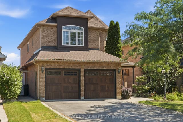 Detached at 79 Twin Willow Crescent E, Brampton, ON L7A 1K2