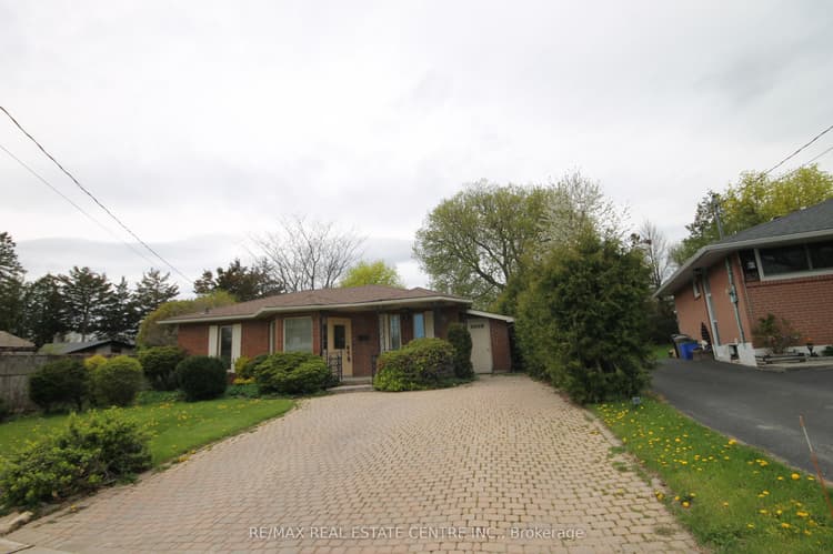 54 Moultrey Crescent