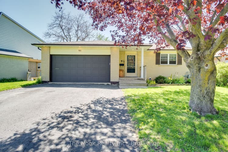 95 Peacock Boulevard