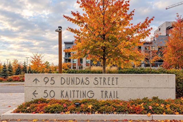 Condo Apartment at 95 Dundas Street 504, Oakville, ON L6M 5N3