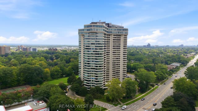 Condo Apartment at 1300 Bloor Street 504, Mississauga, ON L4Y 3Z2