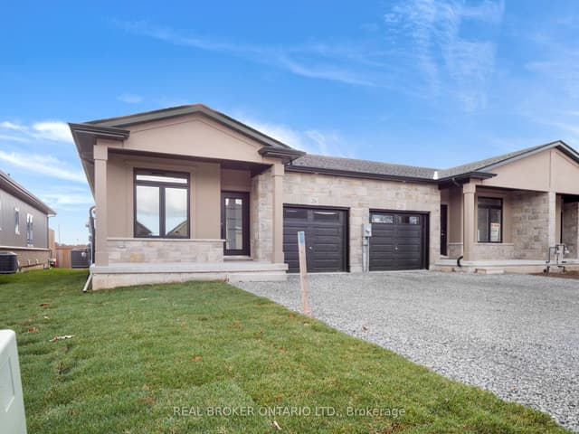Att/Row/Townhouse at 26 AUSTIN Drive, Welland, ON L3C 0J8