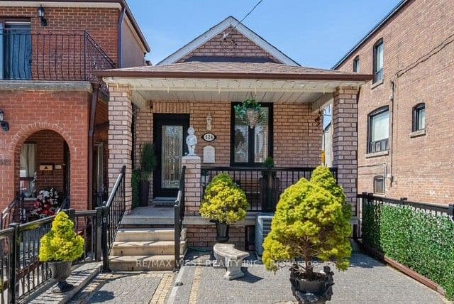 Detached at 524 Salem Avenue N, Toronto, ON M6H 3E1, Toronto W02