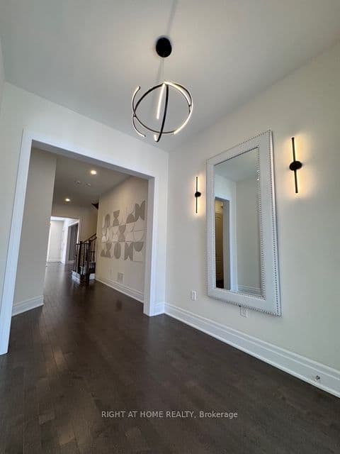 Detached at 21 Casavant Court, Vaughan, ON L6A 5A5