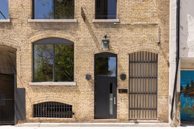Store W Apt/Office at 18 Gloucester Lane, Toronto, ON M4Y 1L5, Toronto C08
