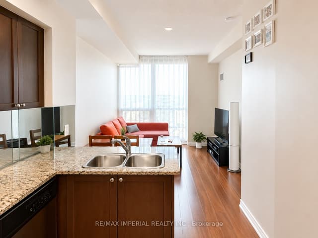 Condo Apartment at 761 Bay Street 3304, Toronto, ON M5G 2R2, Toronto C01