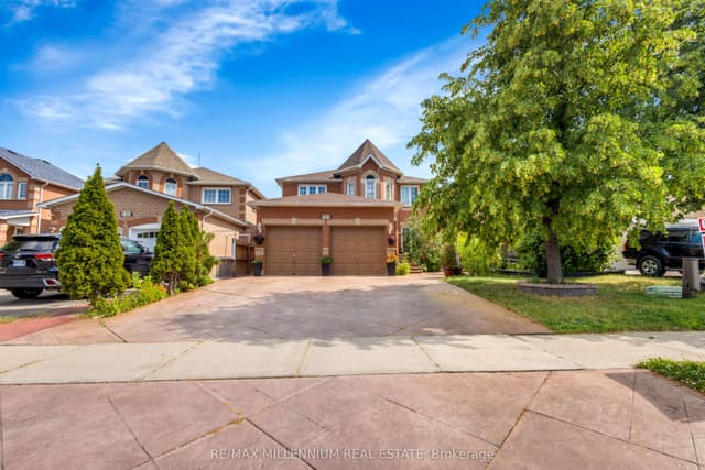Detached at 252 Mountainberry Road, Brampton, ON L6R 1H9
