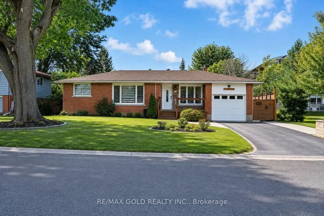 Detached at 16 Braden Avenue, Welland, ON L3C 2R7