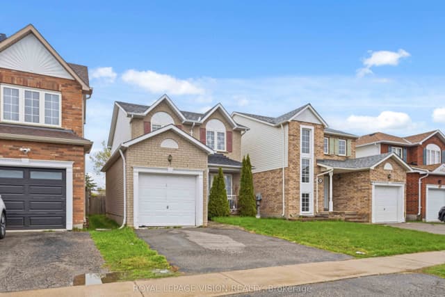 Detached at 1815 Dalhousie Crescent, Oshawa, ON L1G 8C5