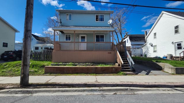 Detached at 208 Prince Albert Street, Cornwall, ON K6H 1J7