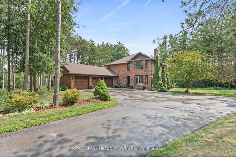 4 Pine Ridge Road