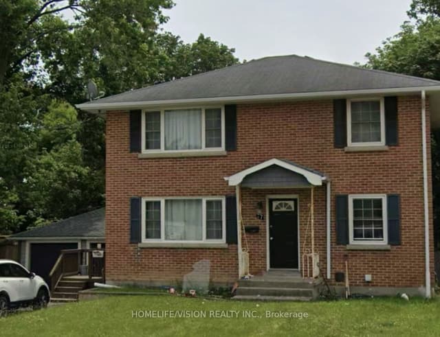 Duplex at 37 Rose Street, Barrie, ON L4M 2T3