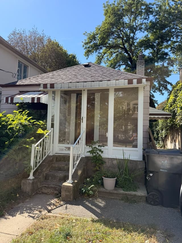 Detached at 100 Cadorna Avenue, Toronto, ON M4J 3X2, Toronto E03
