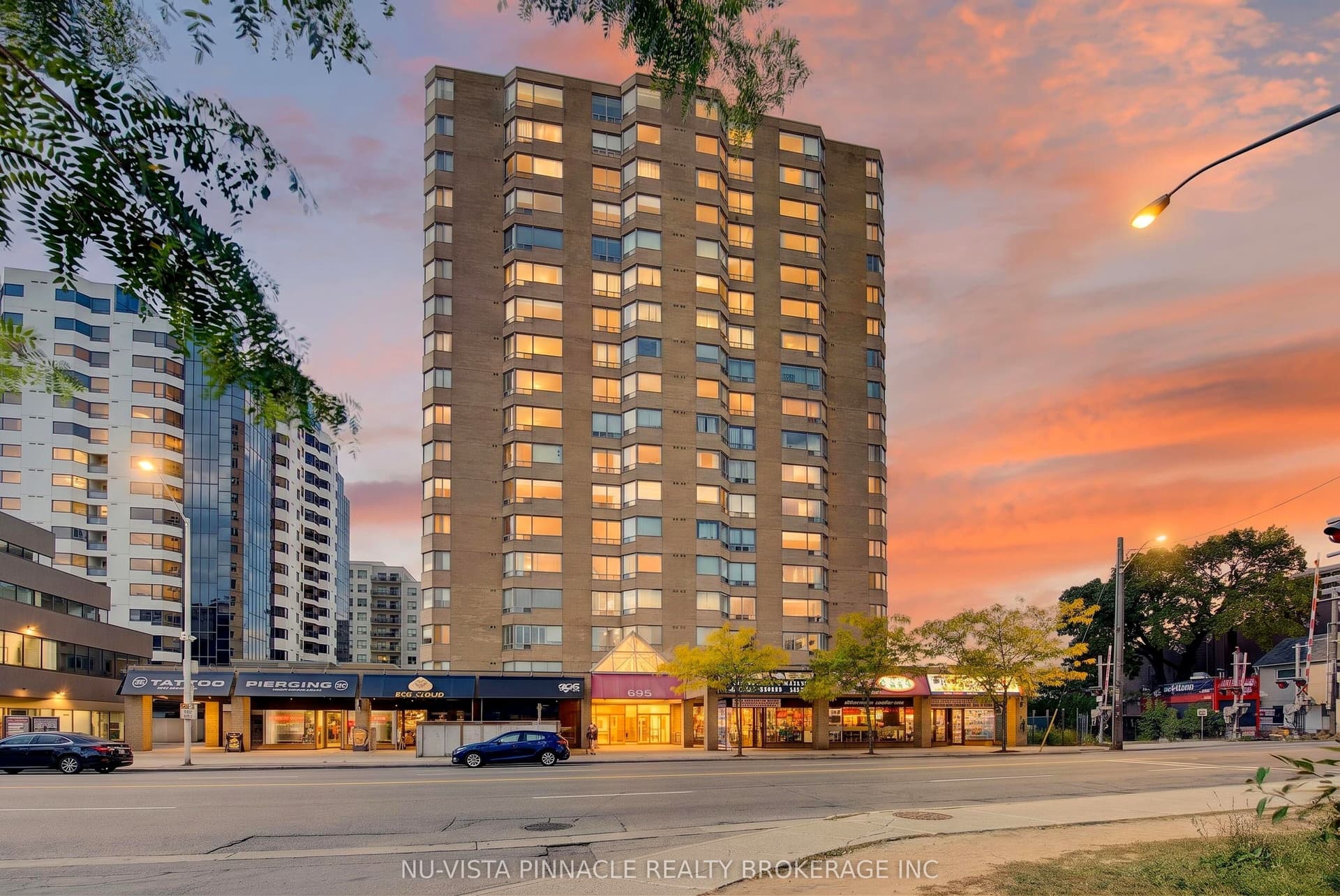 Suite 708 · Floor 7, Unit 708 · 695 Richmond St S