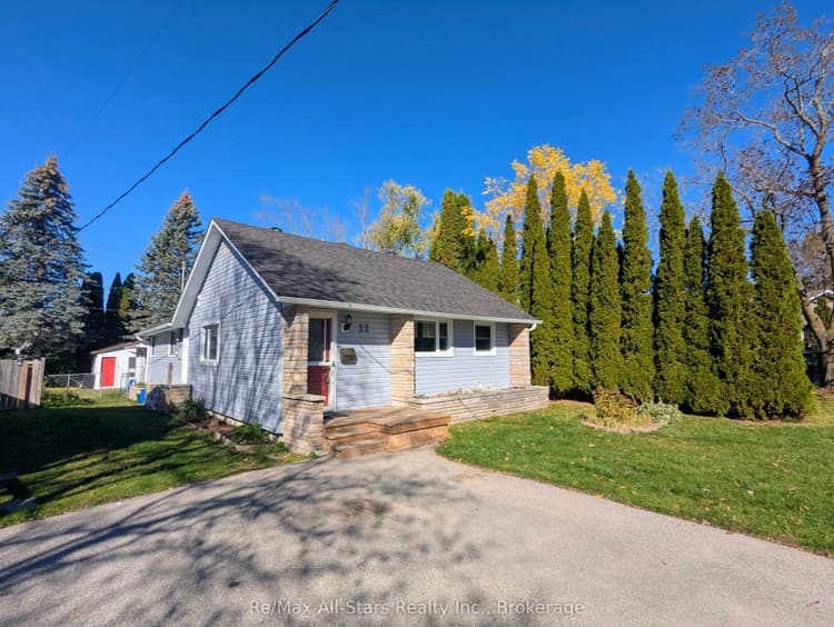 32 Churchill Crescent