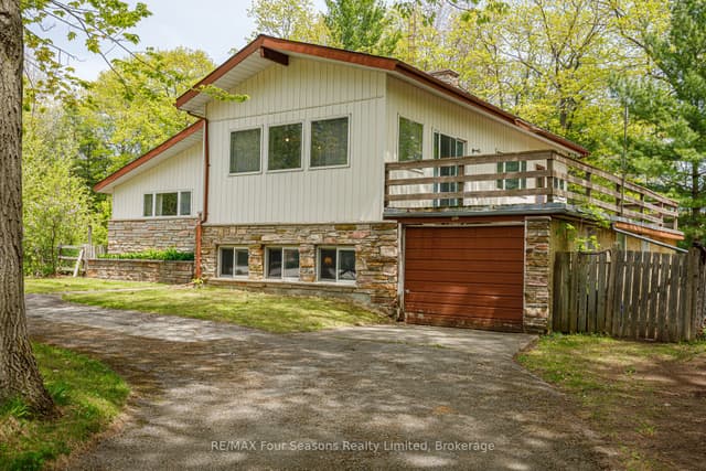 Detached at 828 Oxbow Park Drive, Wasaga Beach, ON L9Z 2V1