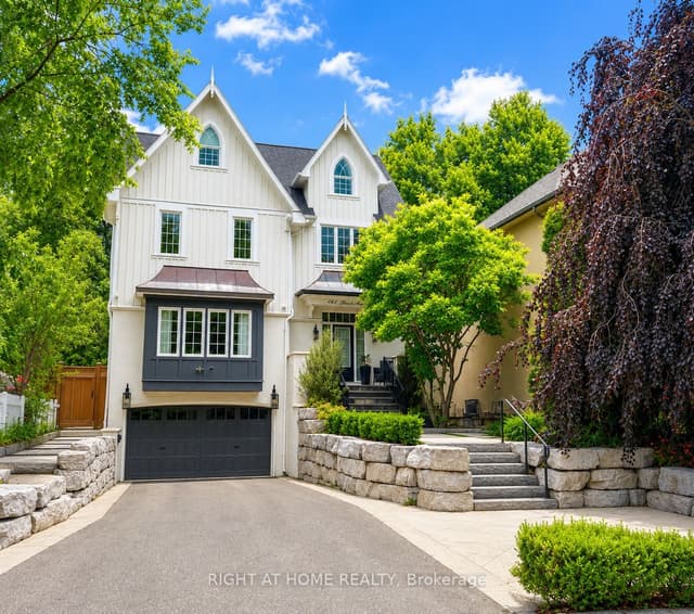 Detached at 144 Brooke Street, Vaughan, ON L4J 1Y9