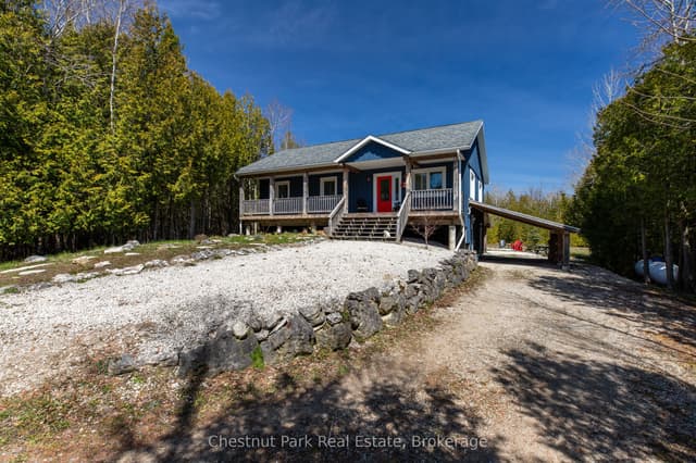 Detached at 4576 Highway 6, Northern Bruce Peninsula, ON N0H 1Z0