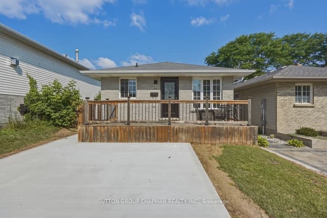 Detached at 955 Lawson Road, London North, ON N6G 4X4