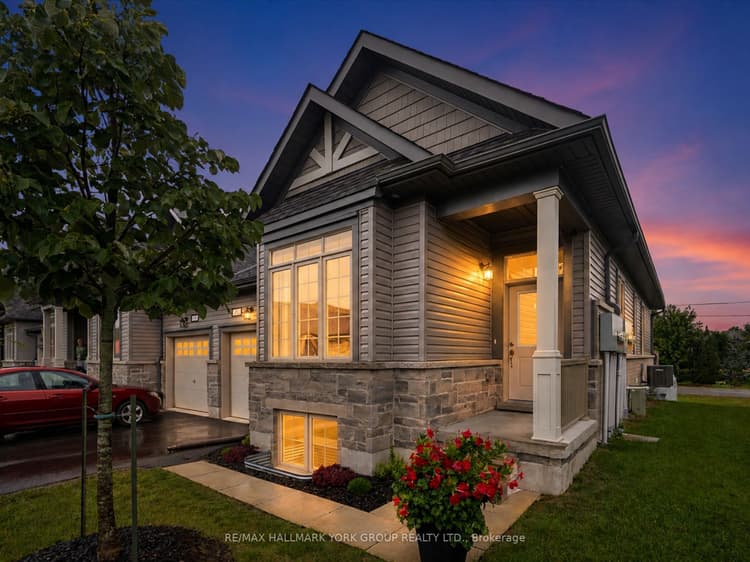 17 Lakewood Crescent