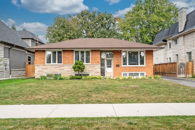 Detached at 1135 Bridge Road, Oakville, ON L6L 2B6