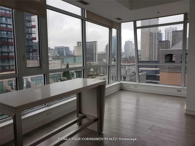 Condo Apartment at 199 RICHMOND Street W 1602, Toronto, ON M5V 0H4, Toronto C01