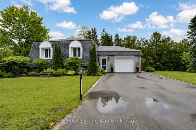 Detached at 93 Frederick Drive, Wasaga Beach, ON L9Z 1P1