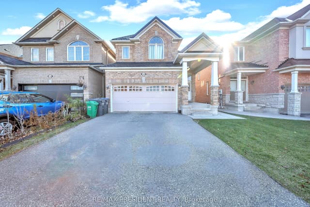 Detached at 342 Panhellenic Drive, Mississauga, ON L5W 0B9