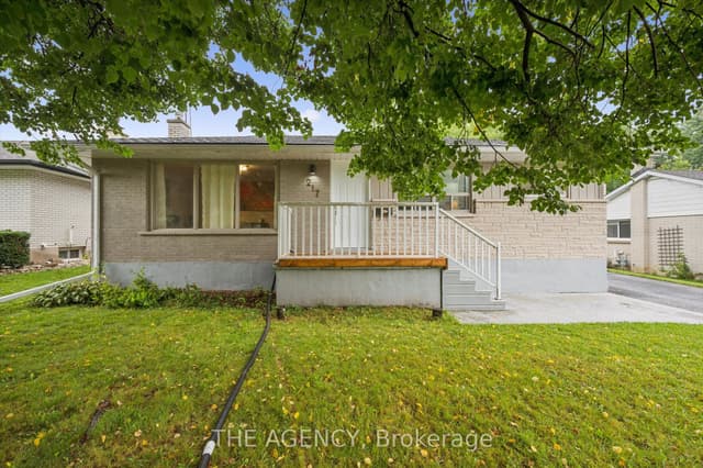 Detached at 217 Mayfield Avenue, Waterloo, ON N2J 3S6