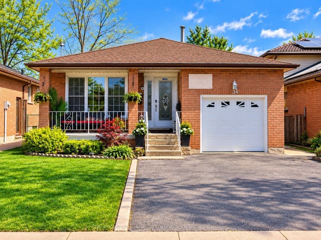 Detached at 34 Skyview Drive, Hamilton, ON L9B 1X5