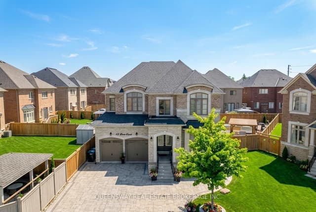 Detached at 12 Love Court, Brampton, ON L6P 4H6